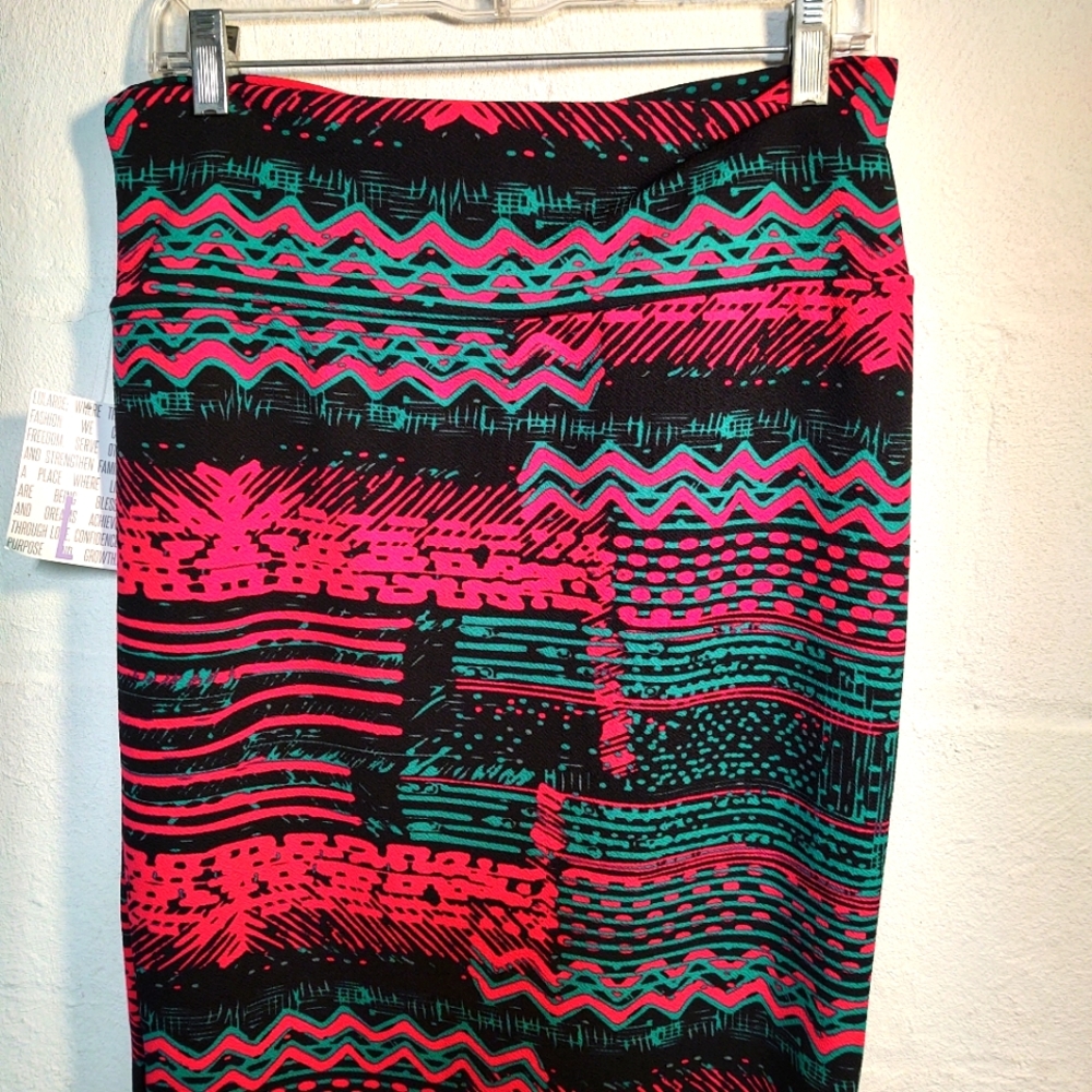 LuLaRoe Cassie skirt